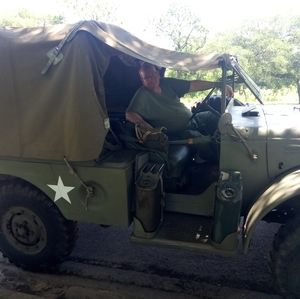 Meet your Posher, Tracy